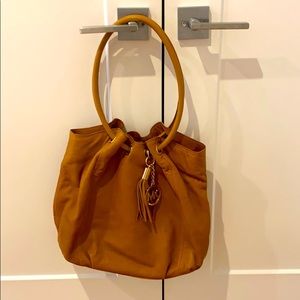 Michael Kors Ring tote with tassel, Camel brown